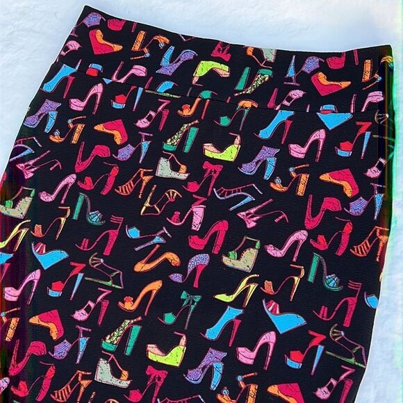 LuLaRoe high heel shoe print stretch skirt Plus size 2X - Picture 4 of 6